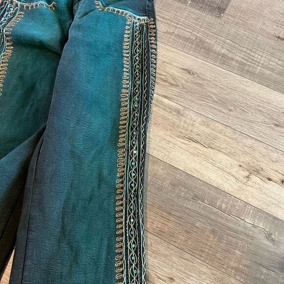BrazilRoxx Jeans Womens 4 Green
Denim Straight Leg High Rise
Embellished Beaded - Picture 9 of 10
